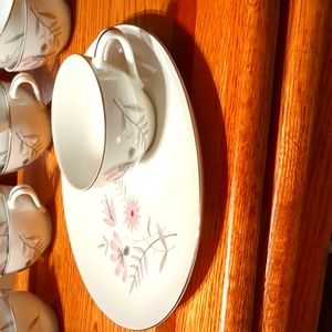 L a u r e l China the symphony collection lunch set